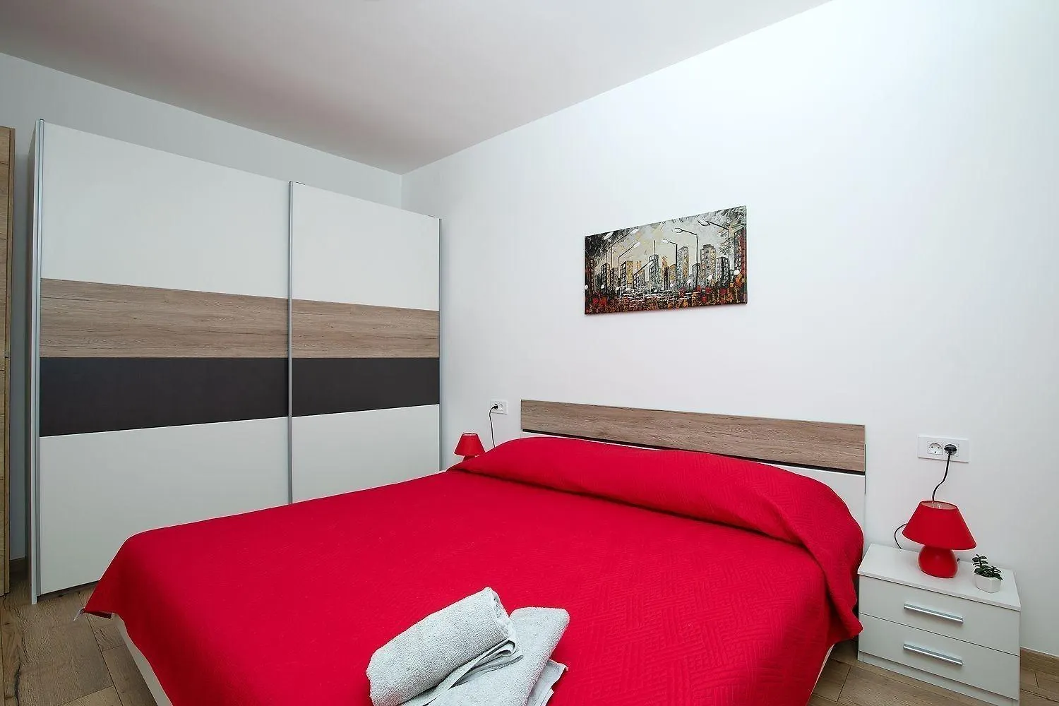 Apartmán Ferienwohnung In Sajini Mit Grill, Gemeinsamem Pool Und Garten Barban