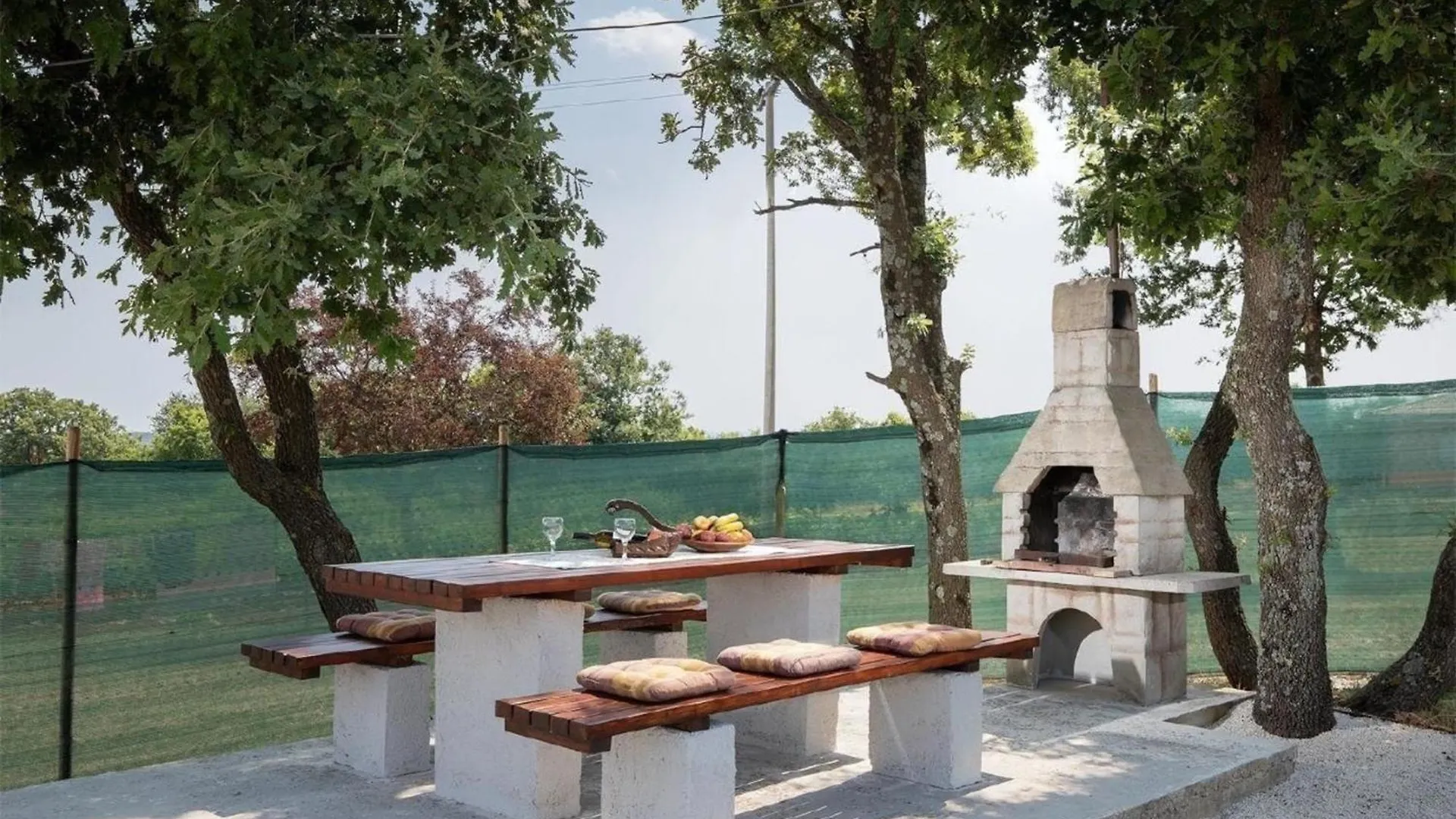 Ferienwohnung In Sajini Mit Grill, Gemeinsamem Pool Und Garten Barban 0*,